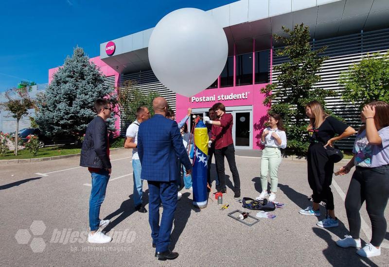 Borba za svjetski vrh - balon pušten u Mostaru